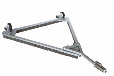SPAZZOLA TRIANGOLARE ERBA ARTIFICIALE 150